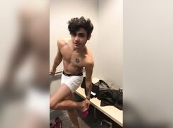 PUBLIC CHANGING ROOM JERK OFF