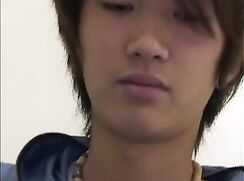 japanese boy play in toilet(nocum)