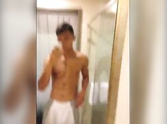 Handsome Japanese Twink Cumshots in The Toilet