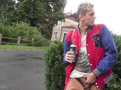 ♥ Catching the train Issue #32 (2015) ♥