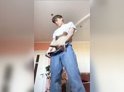 guy in jeans jerks off