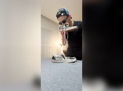 [ABX][5][031] - German twink licks and fucks his Vans sneakers, cums and...