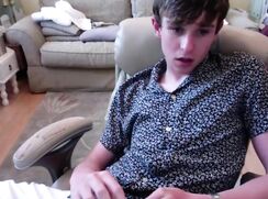 Evan xxx 18yo jerks off on camboy gay porn tube