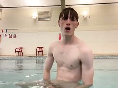 cute fit guy wankin at the public pool