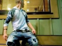 Moaning Twink Has Risky Wank