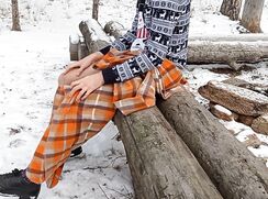 [ABX][5][355] - The guy jerked off and finished in the snowy forest