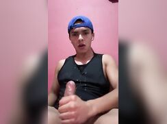 andrés r@joanraay_spraying cum