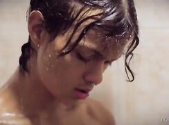 Dnz sexy twink horny in the shower