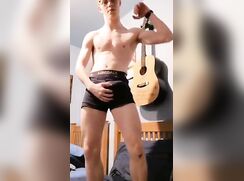 ginger big cock standing jerk off cam boys porn