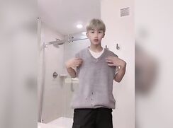 shows it and gets it