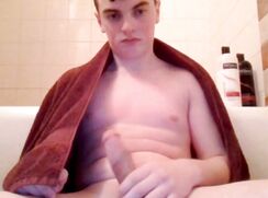 (5) d7 Daniel Fresh out the tub