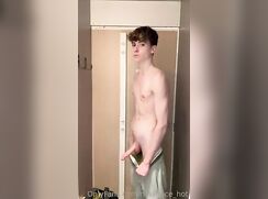 cute guy get hornie at dressing room so decided to jerk off
