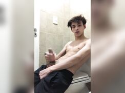 Big Shooter Young Guy Twink Porn