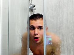 Luxallenn shower on webcam on chaturbate