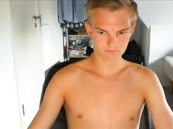 cute fit blonde chating wank cum cam