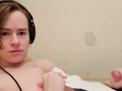 18yo Webcam Boy Jerks Off