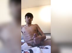 sexy thick cumshot pt1