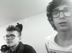 Hot sexy str8 geek goes two rounds for girl next to his friends