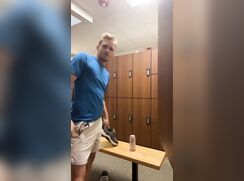 Yes Please!!! gym locker room porn