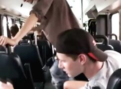 2 BUDDIES SUCKS AND FUCK IN A PUBLIC BUS