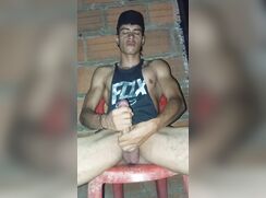 MENINO LATINO COM BELO CASSETE NOVAMENTE NA PUNHETA BOYS PORN