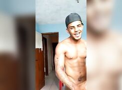Latinos fucking: focus on the top