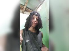 Aryann exibe seu pau