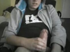 BUDDIE - FAT COCK TWINK ON CAM