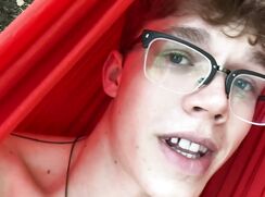 Ben wanks in hammock at the beach gay teen porn