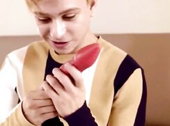 Fem ragazzi senza preservativo