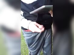 Cumming for his friend