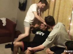 [ABX][MOVIES] FraternityX - FX036 - Who's The Bitch - Group