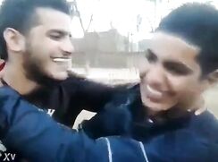 Don't Don't Kiss Me Boys Play GayTube