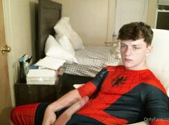 STRAIGHT CANADIAN TWINK AS SPIDERMAN - CUMSHOT