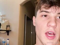 Hot College Stud tries his new toy