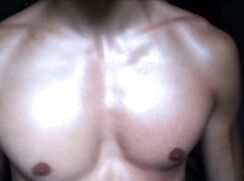 Muscle teen pumps weights & flexes