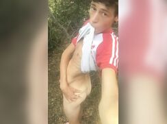 [MT][220] Masturbation teen - Young skinny twink on a naked hike in the woods wanking