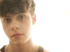 [ASHER HAYNES SOLO BOYS PORN