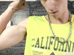 10in big dick massage after naked workout