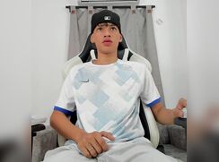 Andy Bigcock Strips and Wanks Twink Boys Porn