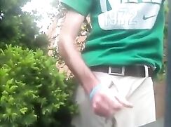 Jouir dans le jardin cam boys porn