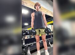 ultracute american blonde jacking off cumming