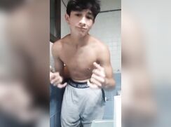 Chudai STRIP CAM BOYS PORN