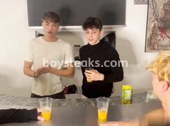 a foursome with some twinks group sex