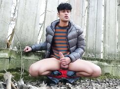 [HBW] Curly Twink Outside Outdoor Gay Porn