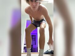 Beautiful twink shows of and fucks dildo