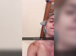 hot dude jerking and cumming