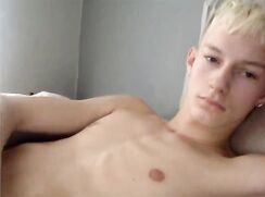 cute blonde cumming on his bed cam boys porn