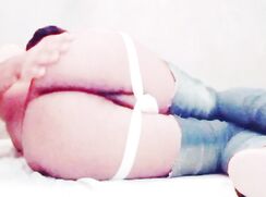 Desi boy defrinte pose and shake ass