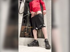 Any lads wanna join him for a piss